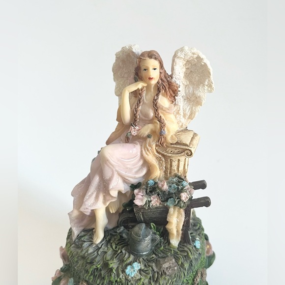 Young’s Spring Garden Angel Trinket Box Candle Holder Figurine - Picture 5 of 8